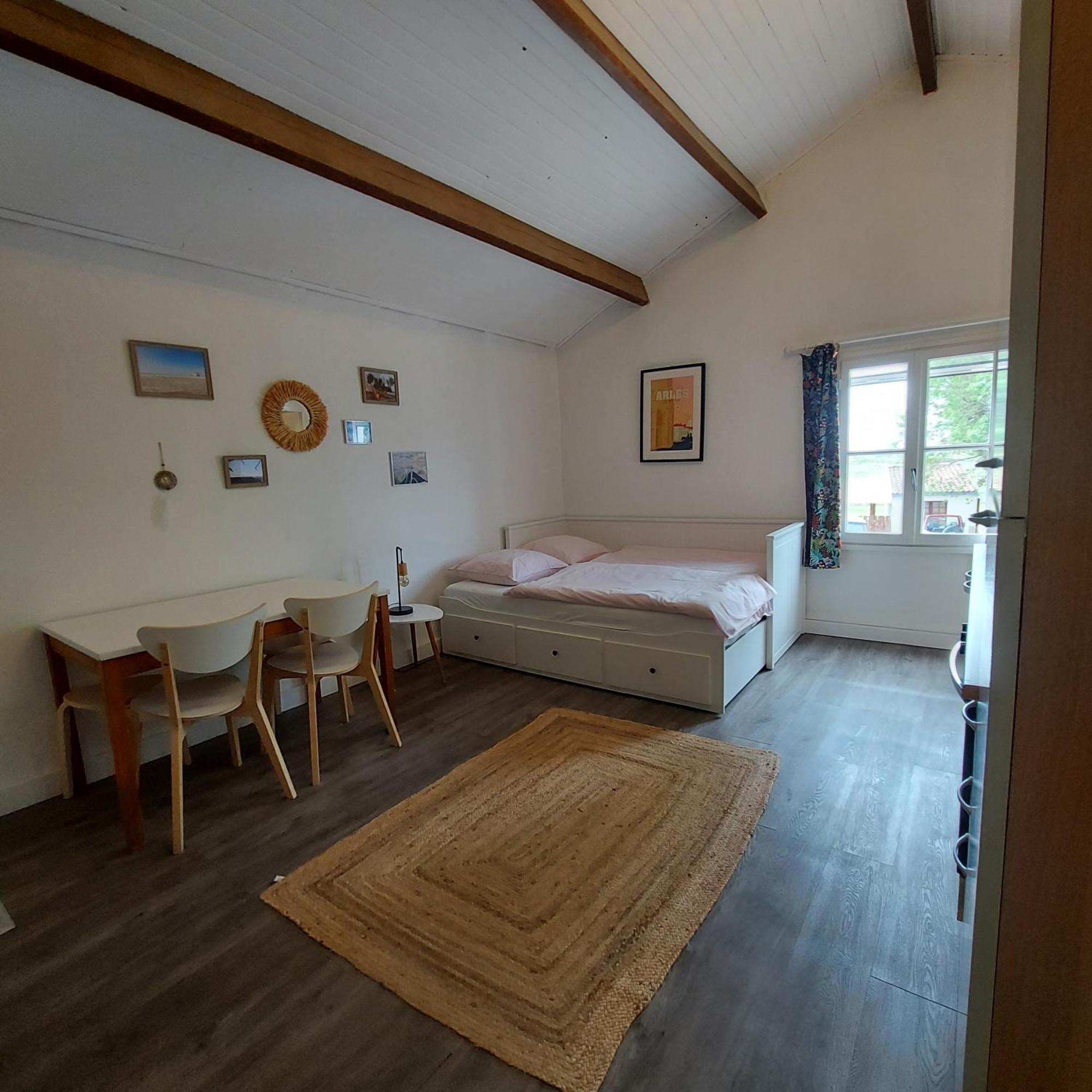 Mas Constantin Appartement Salin-de-Giraud Buitenkant foto